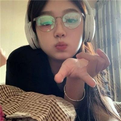 华丽的她 在线观看封面